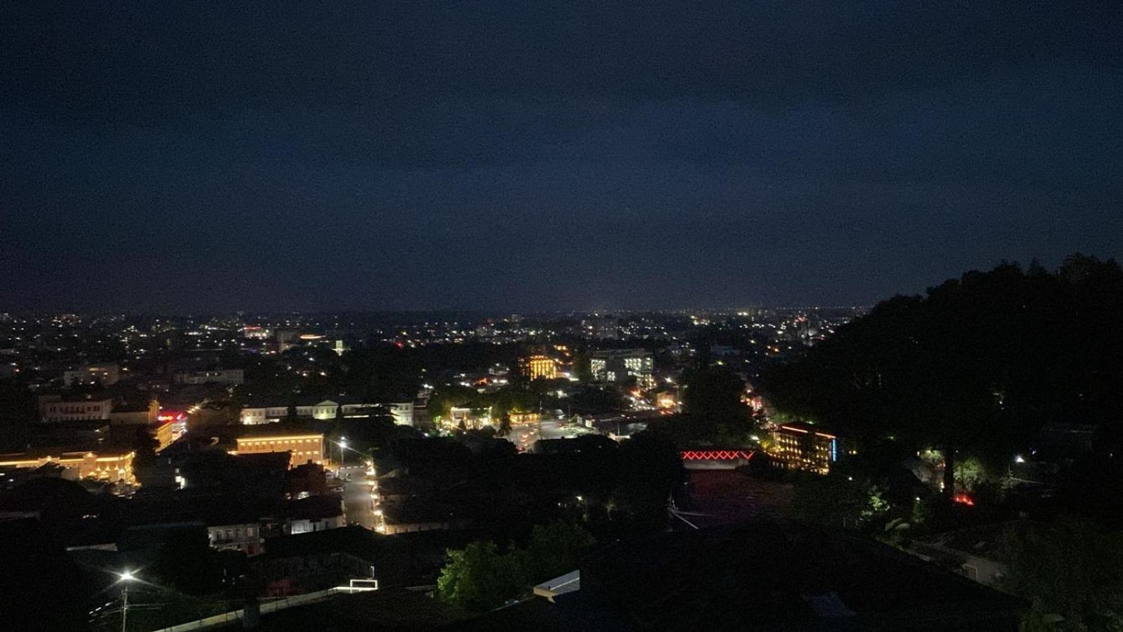 Ostello Panorama In Kutaisi Esterno foto